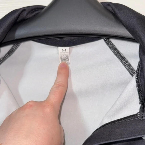 Under Armour Women's Quarter Zip - Picture 8 of 12